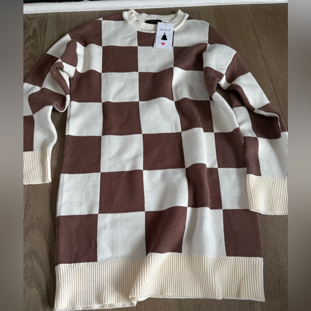 Elegant Brown and Cream Checkered Crewneck Dress